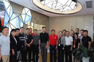 欢迎宜春市团委书记、商会及青企等一行领导莅临kaiyun.com人力集团指导